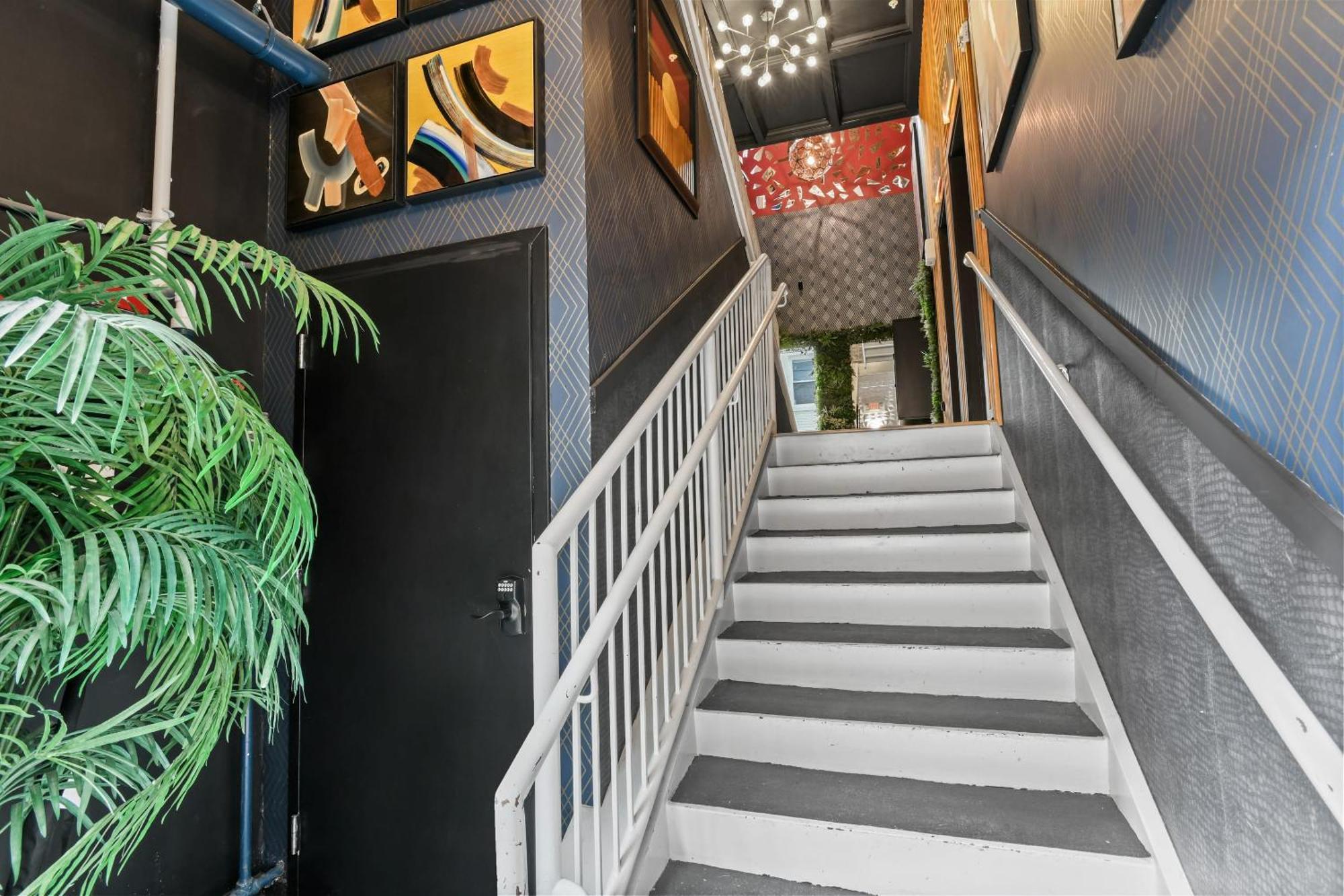 Stupendous Heart Of Piedmont Park Two Story Loft Lägenhet Atlanta Exteriör bild